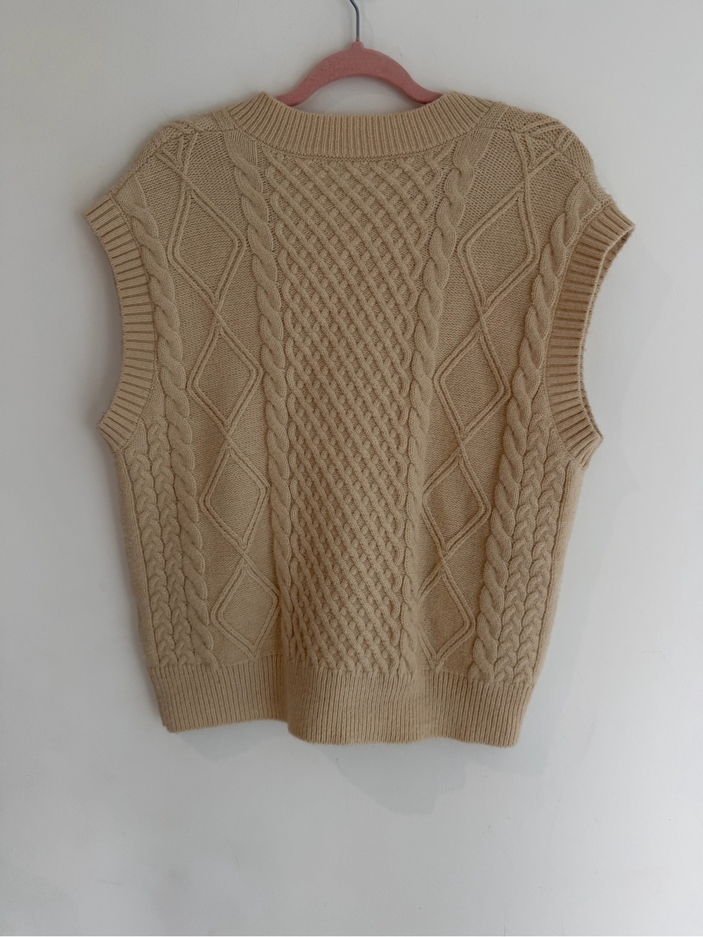 OAK + FORT Cream Cable-Knit V-Neck Sweater Vest - Picture 3 of 5